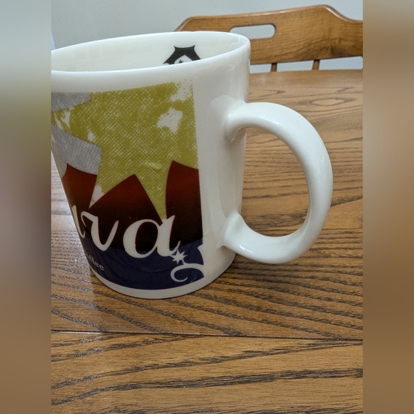 - Starbucks mug or cup. Large. Graphic mug, Estate Java, stars, trellis. G… - Picture 4 of 6